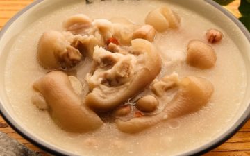 Chinese Pig Feet Soup Recipe With Peanut