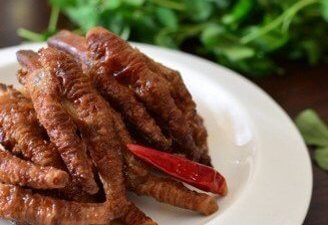 Crisp waxy five-spice bone tiger skin chicken feet