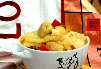 The Stewed Pig's Feet with Radish