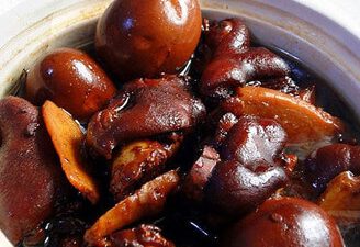 Ginger Vinegar Pork Feet