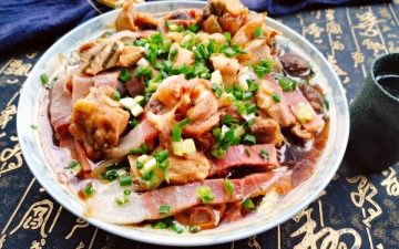 steamed chicken with mushroom and ham