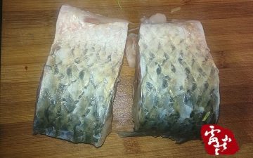 Grass fish clean, buy when the fish in the middle of the meat, less thorn, delicious.