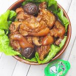 Stewed Pork Trotters with Shiitake Mushrooms