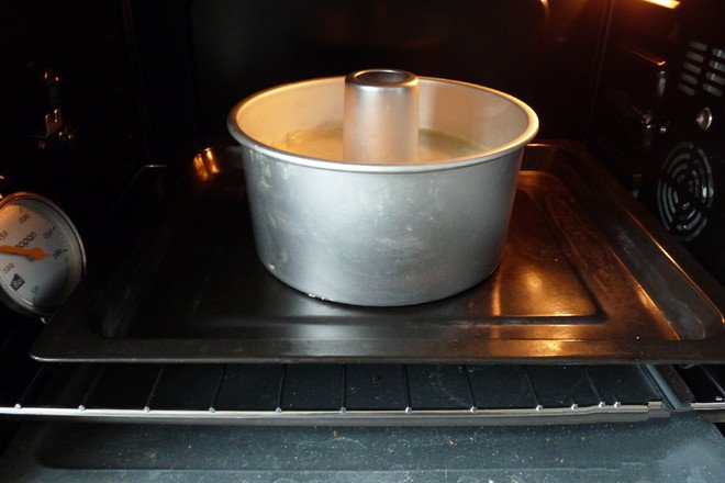 Put the bottom of the oven at 140 degrees