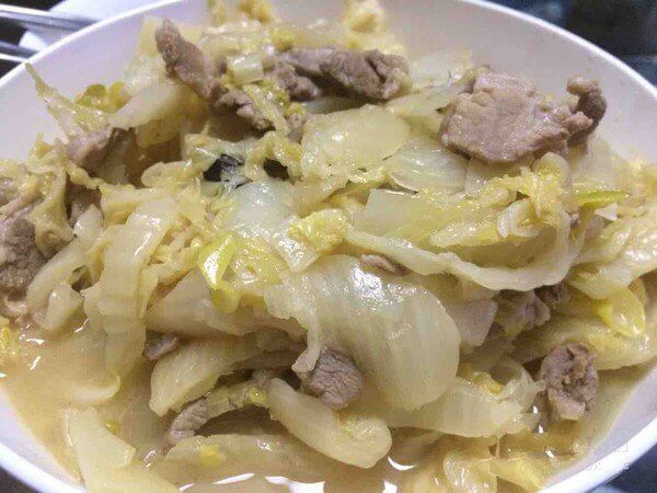 Braised pork with sauerkraut