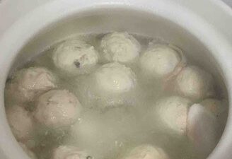 Cuttlefish White Radish Ball Soup