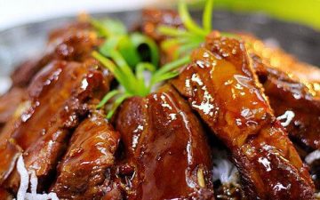 Dongpo pork ribs