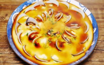 drizzle the banquet soy sauce