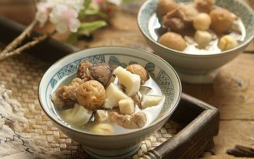 Sea Coconut Pork Bone Soup