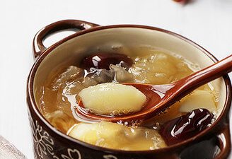 White Fungus Water Chestnut Soup