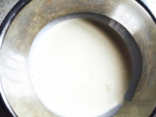 350 g light cream with 35 g sugar.