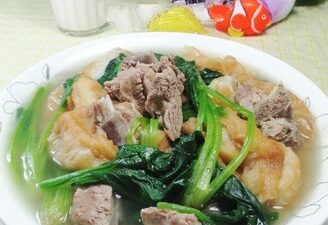 Fried Bread Stick and Spinach Spare Ribs Soup