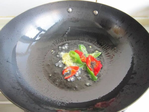 Add green and red peppers and gingers to stir fry