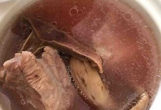 Pork Rib and Mushroom Soup