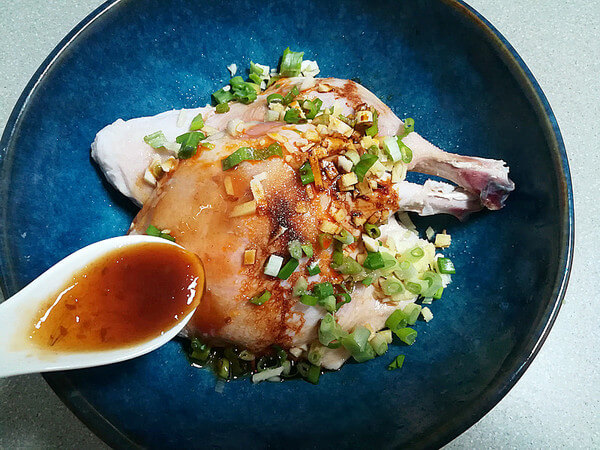 Add scallions, ginger, garlic, salt, rice wine, soy sauce, cooking wine, and barbecue sauce