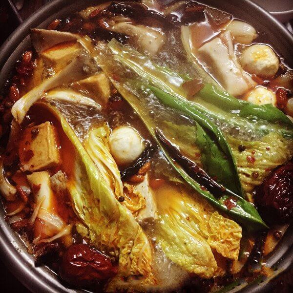 Sichuan Hot And Spicy Oil Hot Pot Homemade Practices
