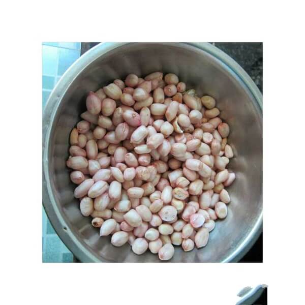 Wash the peanut rice.