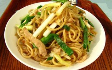 Shanghai Leek Fried Noodle