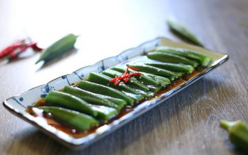 Refer to the sky pepper, wash it,