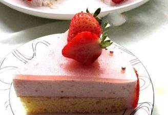 Strawberry Mousse Cake
