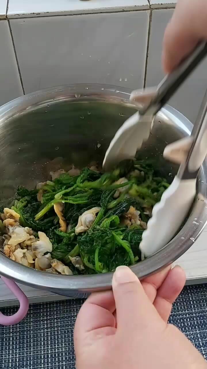 Stir evenly and it can be served