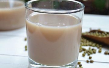 Rock Sugar Mung Bean Drink.