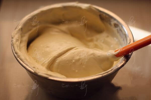Stir with a scraper until the powder is completely invisible