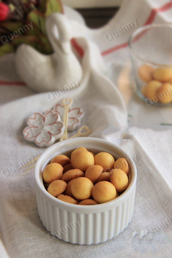egg yolk biscuit