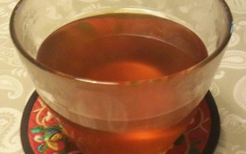 Homemade loquat mangosteen herbal tea.