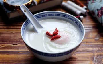 #Full eggs# Milk coconut milk poached egg.