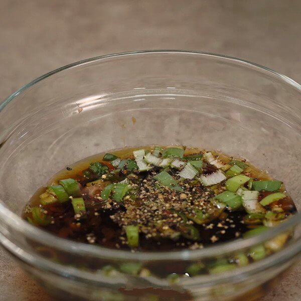 Put seasoning to make sauce, set aside