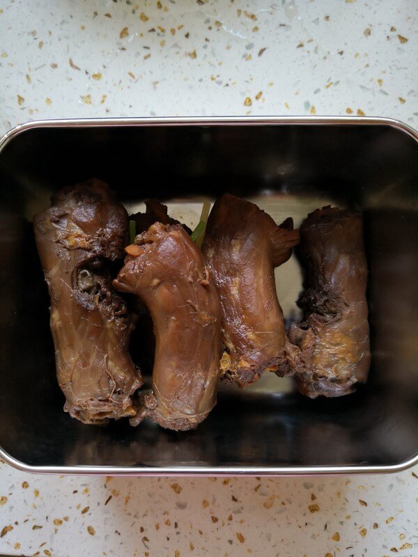 Duck neck made before