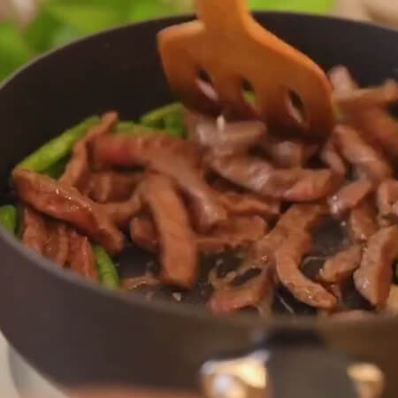 Stir fry beef tenderloin.