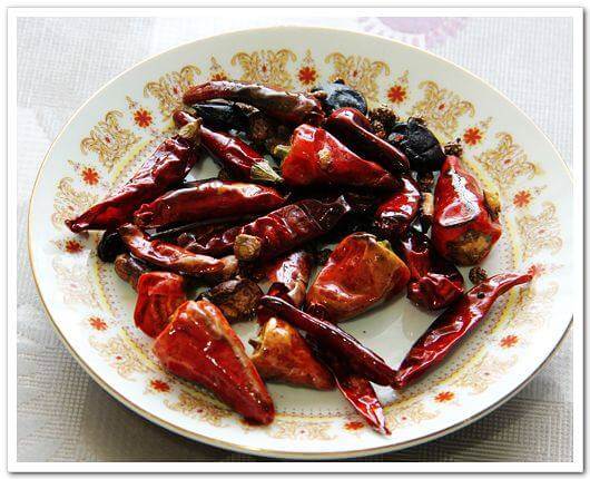 Stir-fry dry water and remove and let cool