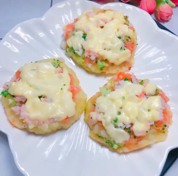 A delicious milk-flavored seasonal vegetable pizza is ready