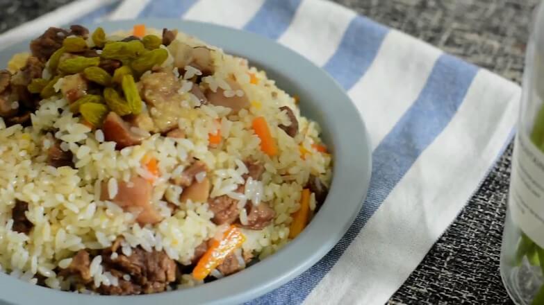 Eating lamb in winter not only protects against wind and cold