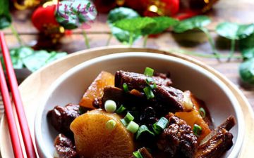 Braised Radish Ribs