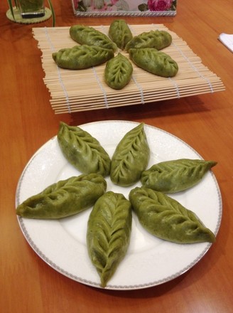 Steamed Dumplings with Bean Paste