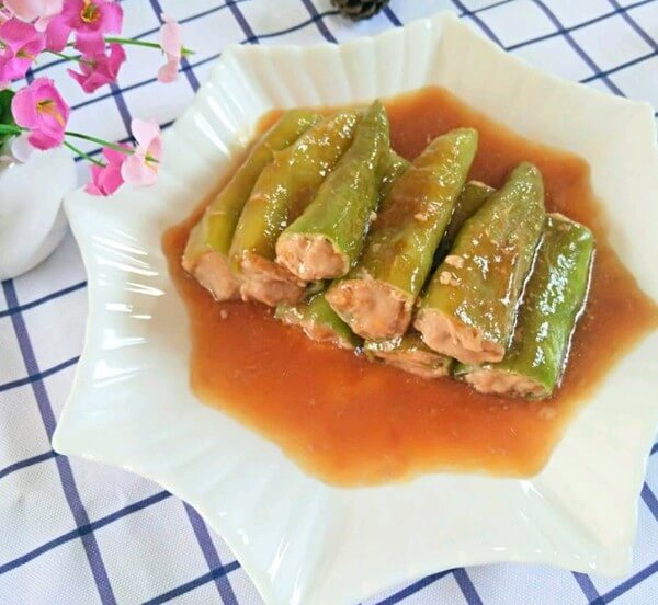 green pepper stuffed meat