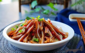 The appetizers are made, and they are delicious!