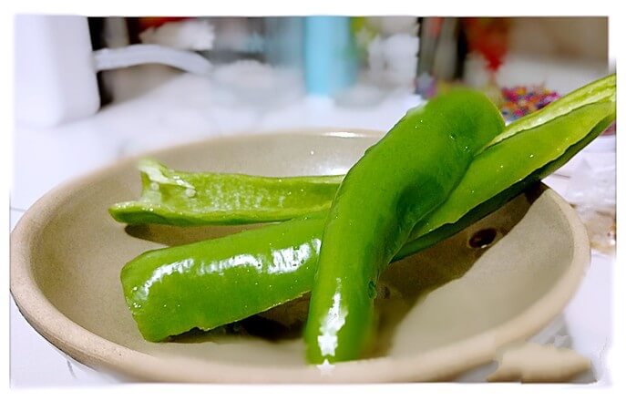 Wash the peppers for use.
