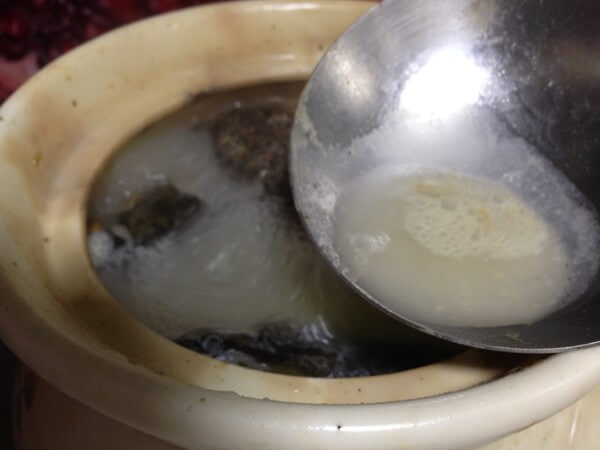 Cook for 20 minutes on high heat, then cook for 20 minutes in small and medium heat