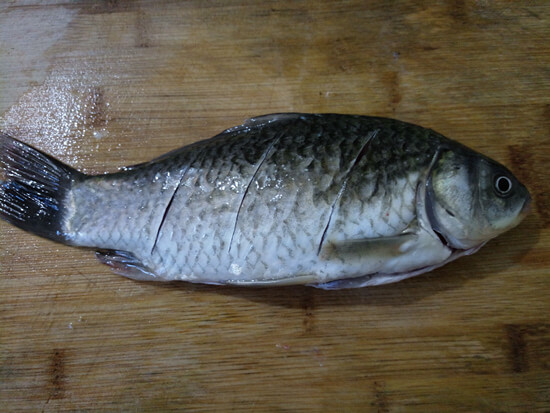 Carassius auratus was washed clean,