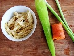 Prepare all ingredients.