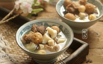 Sea Coconut King Pork Bone Soup