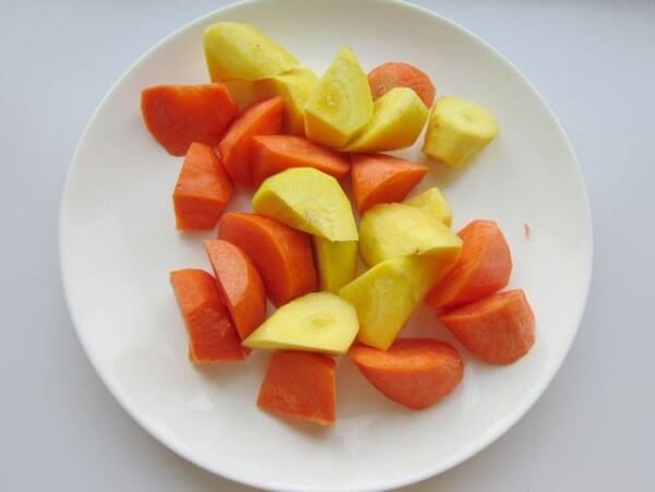 Wash and peel carrots