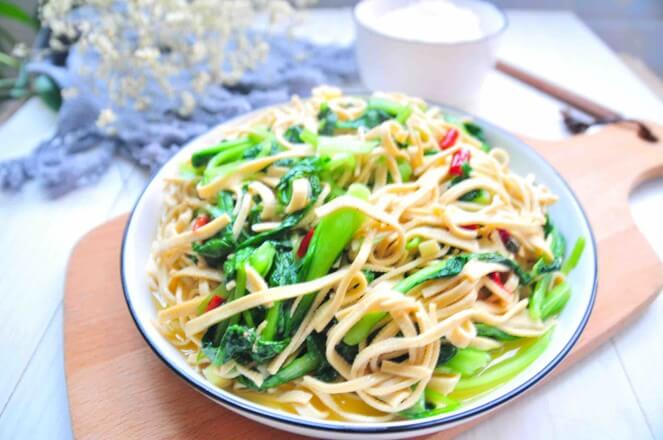 Stir-fried Tofu Skin With Green Vegetables | Miss Chinese Food