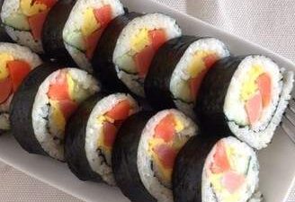 The Easy-made Seaweed Wrapped Rice