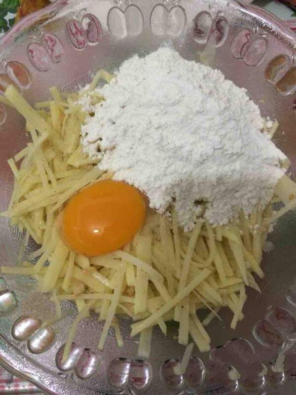 First wash the potatoes